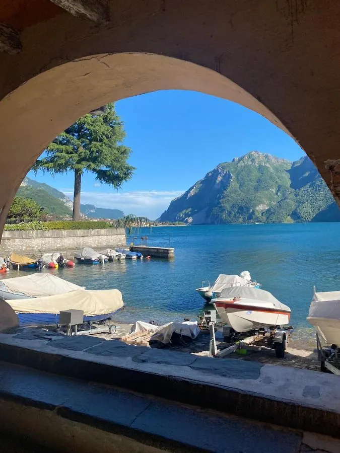 Alexa House Front Lake Mandello del Lario 0*,